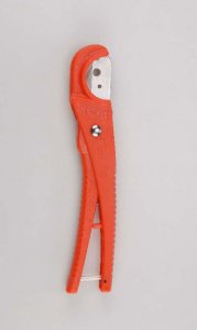 8-1/4\" PROFESSIONAL HOSE CUTTER