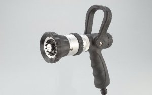 FIRE NOZZLE WITH FLOW CONTROL